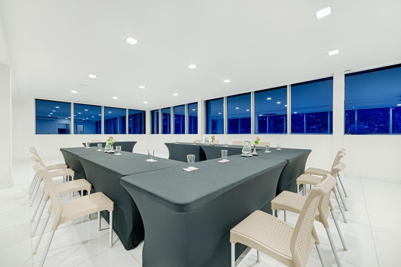 Hotel Blue 66 Калі Екстер'єр фото