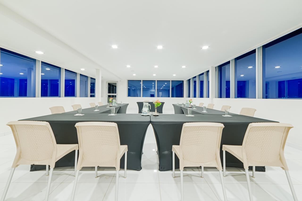Hotel Blue 66 Калі Екстер'єр фото